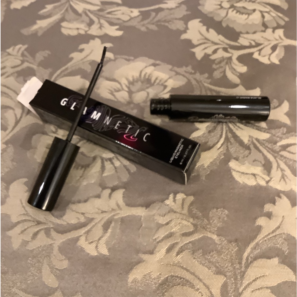 Glamnetic  NWT